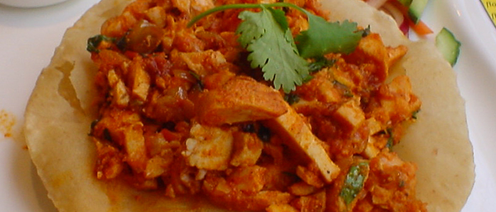 Garlic Chicken Masala Poori 